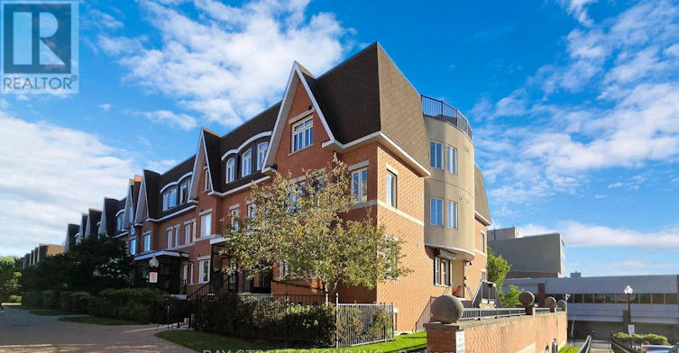 212-308 John Street, Markham, ON, L3T 0A7