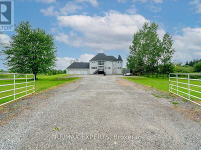 4270 50 County Road - 2