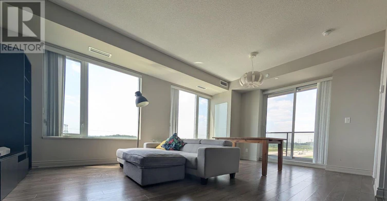 915-325 Park Road SOUTH, Markham, ON, L3T 0B8 - 2