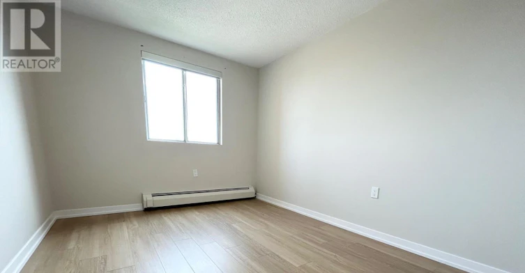 1005-82 Millside Drive, Milton, ON, L9T 4A1 - 13