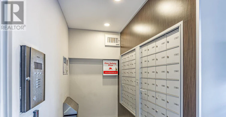 204-718 Lawrence Road E, Hamilton, ON, L8K 1Z6 - 8