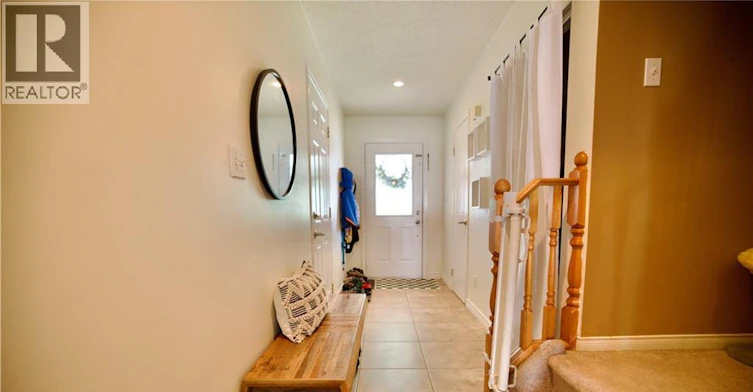 428 Bernay Drive, Waterloo, ON, N2T 2X8 - 2