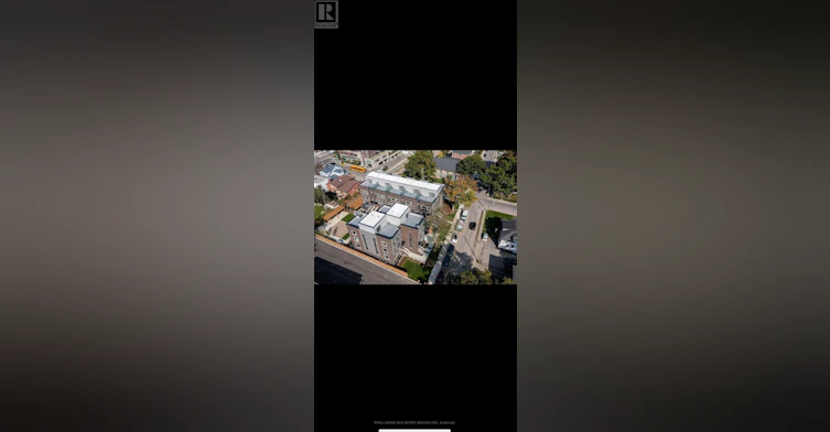 23-28 Marina Avenue, Toronto, ON, M8W 1K3 - 24