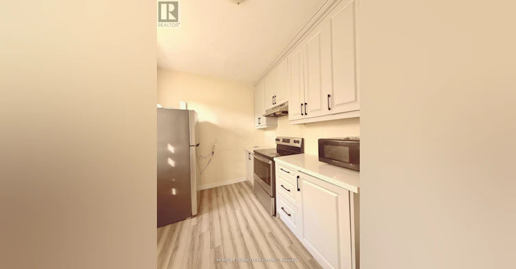 544 Dundas Street E, London, ON, N6B 1W8