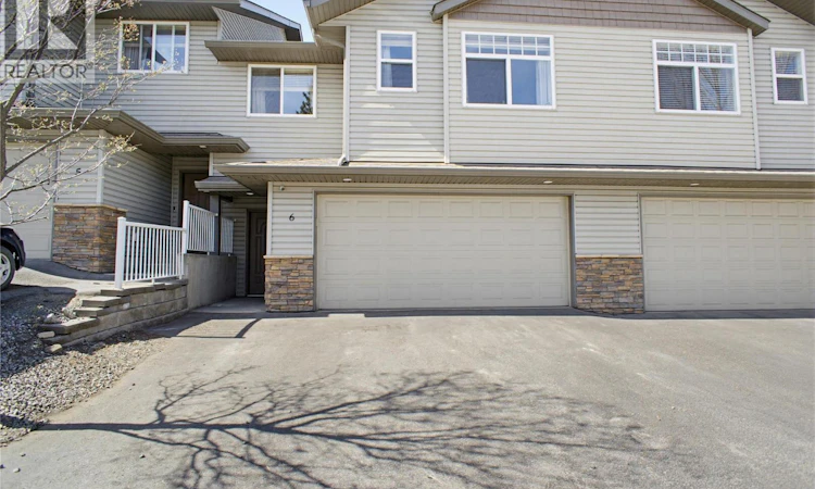 6-2046 Robson Place