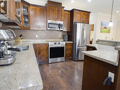 6-2046 Robson Place - 4