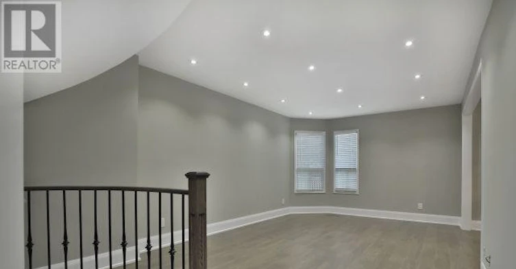 4584 Glastonbury Place, Mississauga, ON, L5M 3L6 - 3