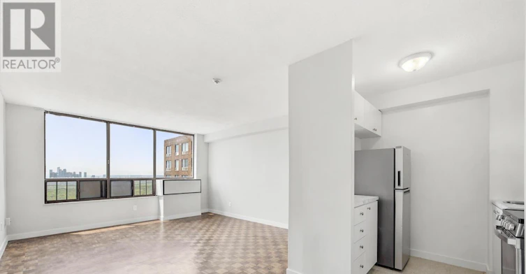 2816B-2360 Dundas Street W, Toronto, ON, M6P 4B2