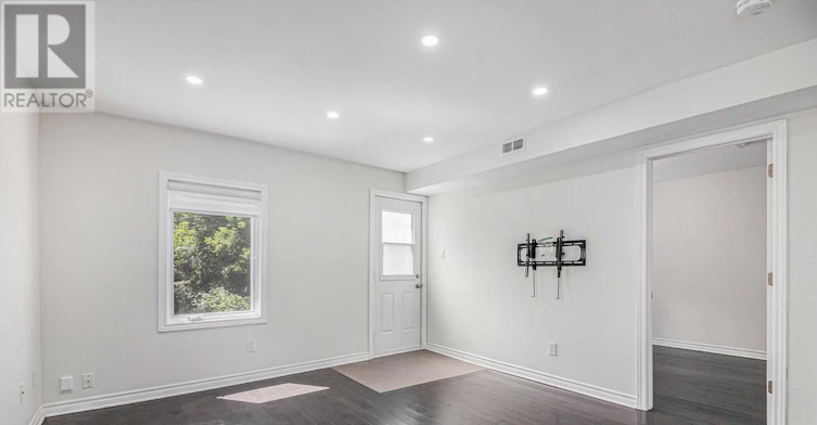 2-278 Shakespeare Street, Ottawa, ON, K1L 5M5 - 3