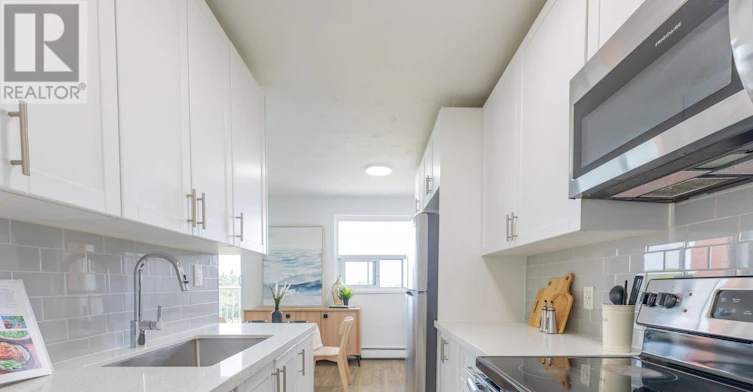 304-718 Lawrence Road E, Hamilton, ON, L8K 1Z6 - 3