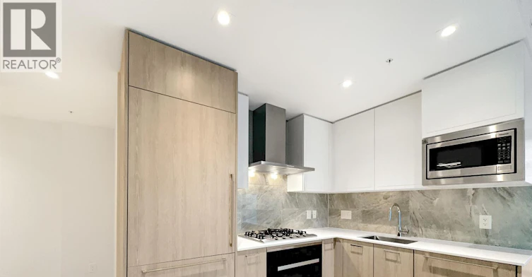 11xx-2288 Alpha Avenue, Burnaby, BC, V5C 0L9 - 2