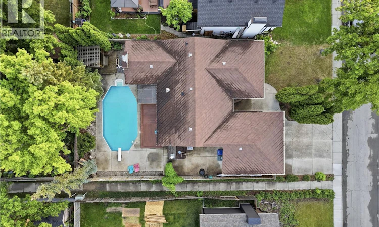 131 Nokomis Crescent