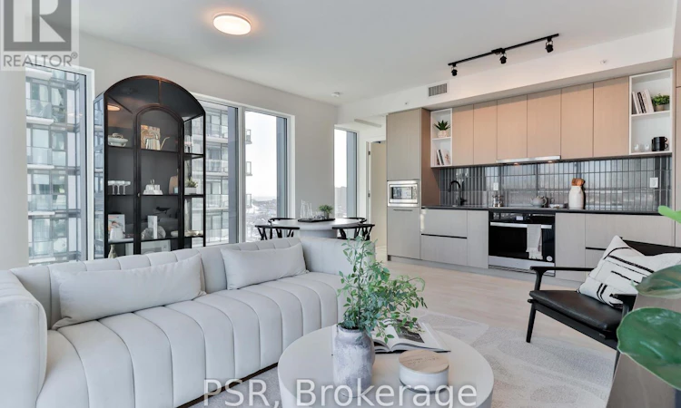 1510-1285 Dupont Street