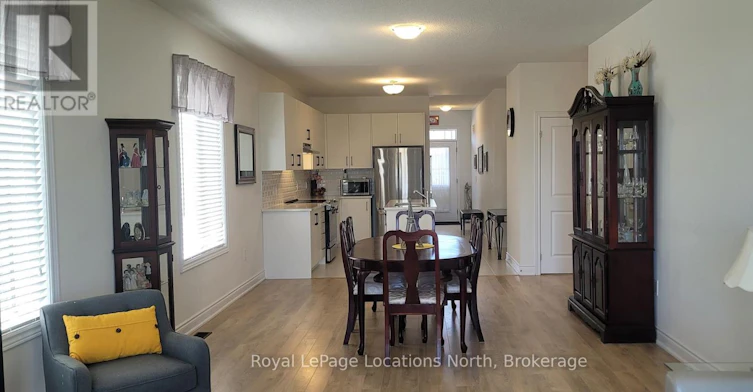81 Season Crescent, Wasaga Beach, ON, L9Z 0L9 - 2