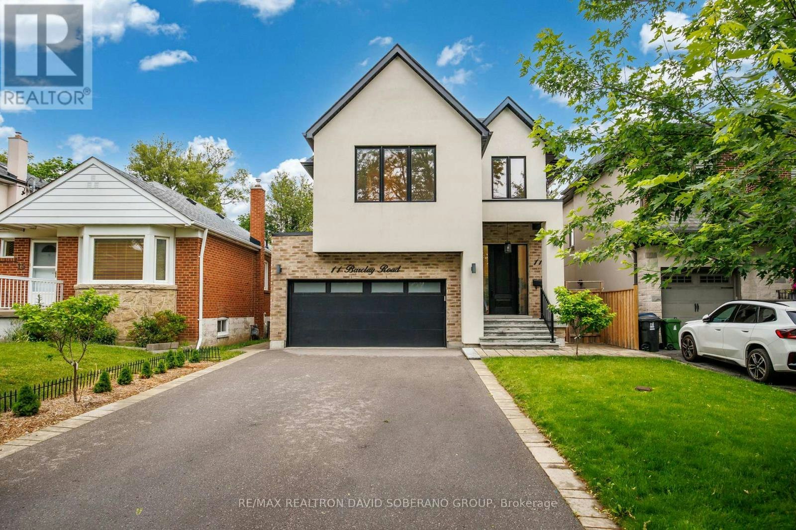 11 Barclay Road, Toronto, ON, M3H 3C8