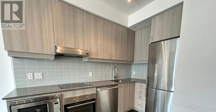 707-7 Kenaston Gardens, Toronto, ON, M2K 0E9 - 2
