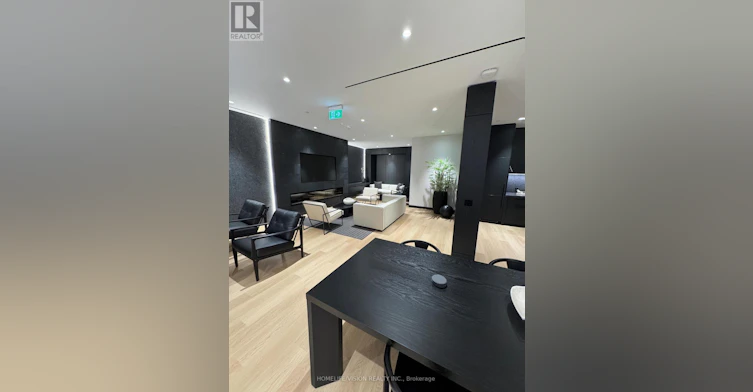 TOWER-LPH12 110 Broadway Avenue SOUTH, Toronto, ON, M4P 1V7 - 19