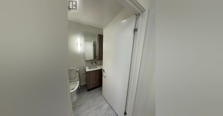 TOWER-LPH12 110 Broadway Avenue SOUTH, Toronto, ON, M4P 1V7 - 9
