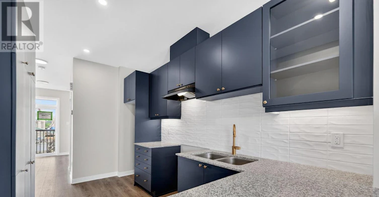 247 La Marche Avenue, Ottawa, ON, K1W 0Y3 - 9