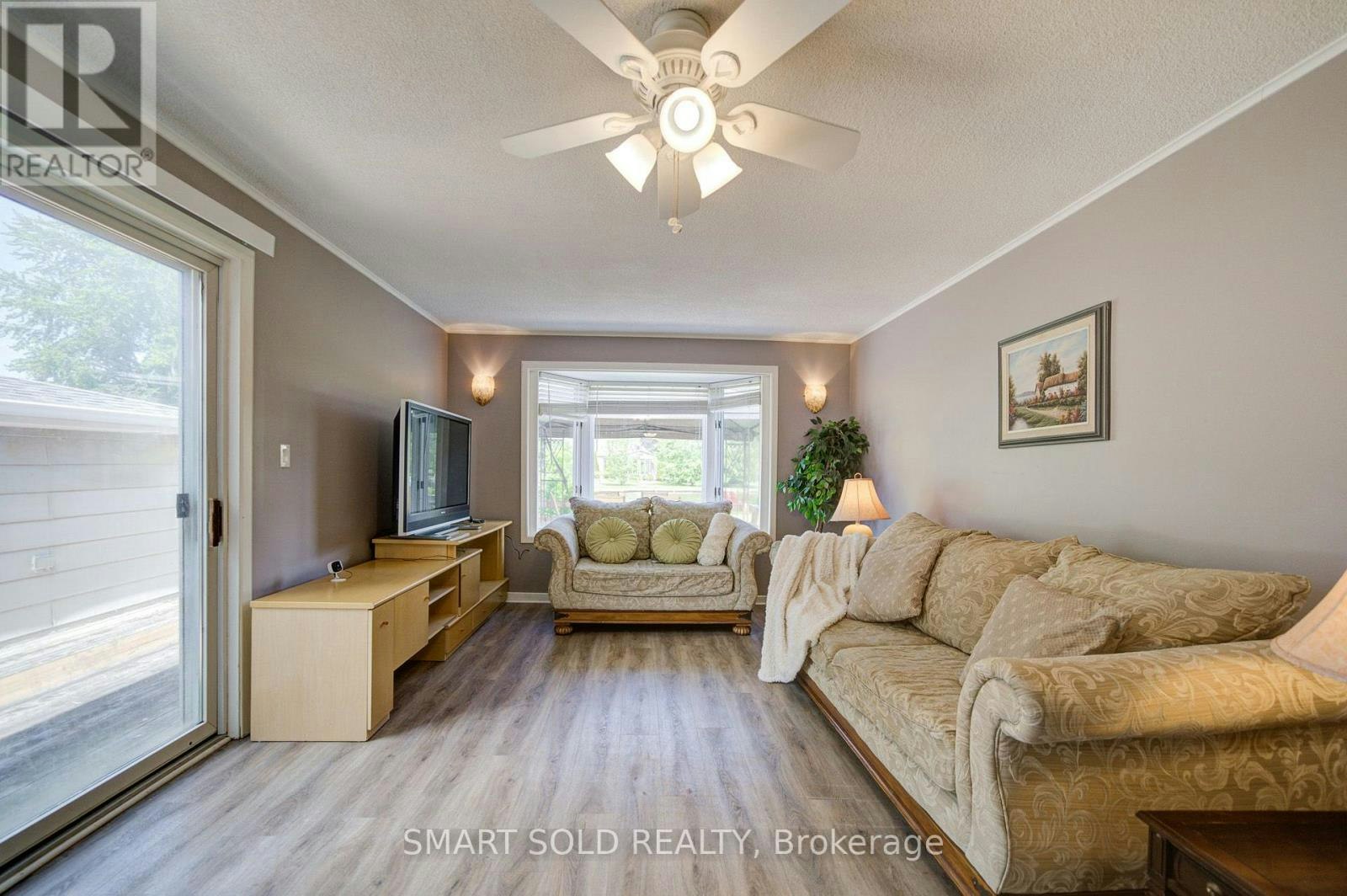 75 Lake Avenue, Ramara, ON, L0K 1B0 - 4
