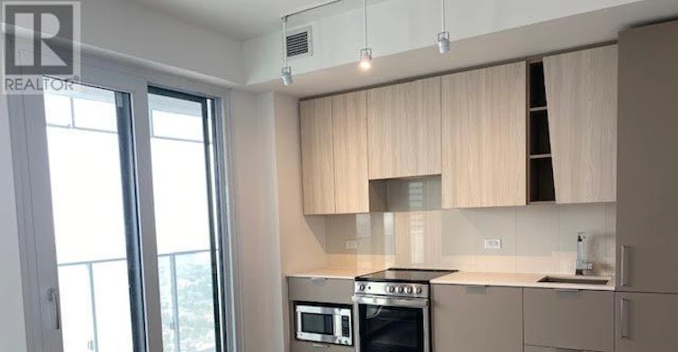 3900 Confederation Parkway, Mississauga, ON, L5B 0M3