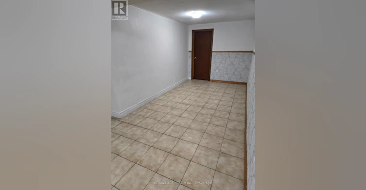 BSMT-45 Wheelwright Crescent, Toronto, ON, M3N 1V2 - 4