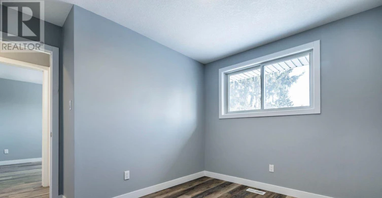 MAIN-162 Speight Boulevard, London, ON, N5V 3J5 - 5