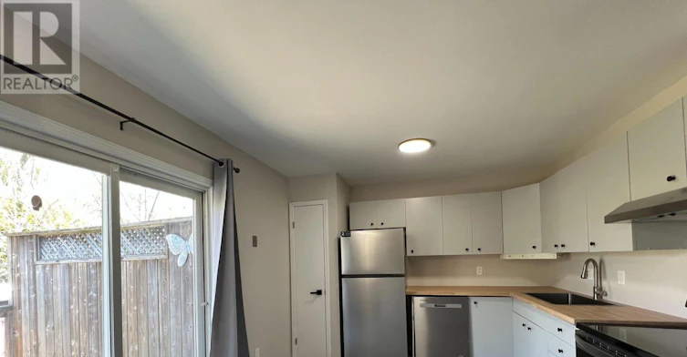 27 Steele Street, St. Thomas, ON, N5R 2Y2 - 5