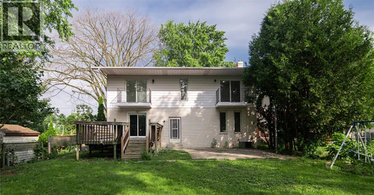 Upper-16 Eugenie, Chatham-Kent, ON, N7M 3Y8 - 3