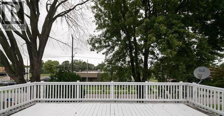 Upper-16 Eugenie, Chatham-Kent, ON, N7M 3Y8 - 41