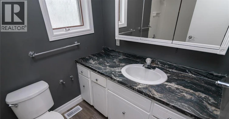 Upper-16 Eugenie, Chatham-Kent, ON, N7M 3Y8 - 37