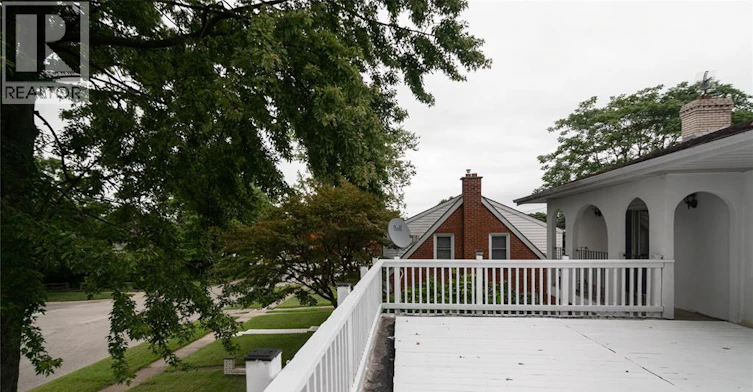 Upper-16 Eugenie, Chatham-Kent, ON, N7M 3Y8 - 42