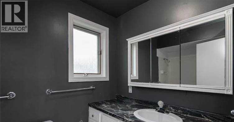 Upper-16 Eugenie, Chatham-Kent, ON, N7M 3Y8 - 35