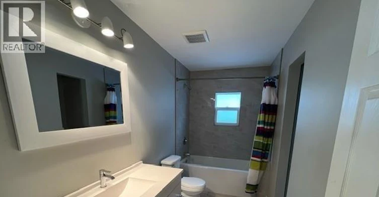 UPPER-746 Dougall Avenue, Windsor, ON, N9A 4P8 - 7