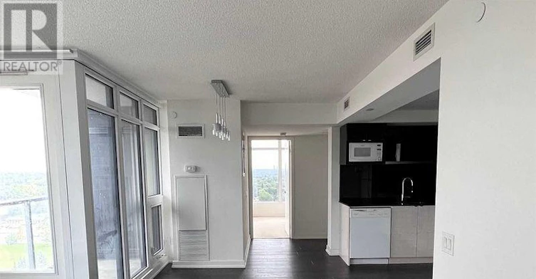 72 Esther Shiner Boulevard, Toronto, ON, M2K 0C4 - 8