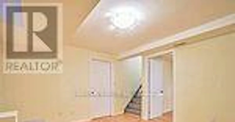 9 Catherina Street, Markham, ON, L6C 2G1 - 3