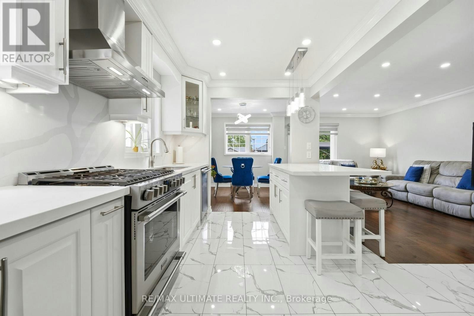 37 Cathy Jean Crescent, Toronto, ON, M9V 4T2