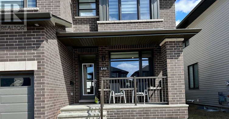 646 Gendarme Circle, Ottawa, ON, K1W 0R5 - 4