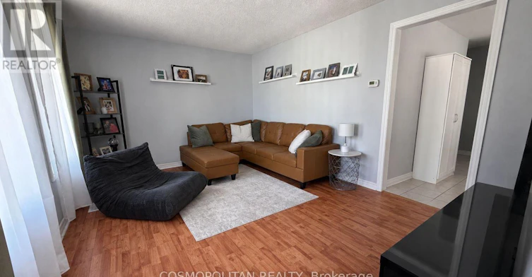 7421 Jubilee Drive, Niagara Falls, ON, L2G 7J2 - 2