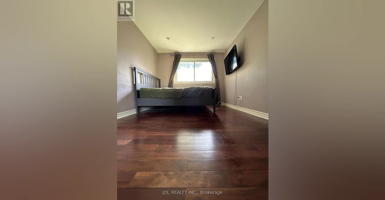 MAIN FLOOR-23 Pineway Blvd Boulevard W, Toronto, ON, M2H 1A3 - 7