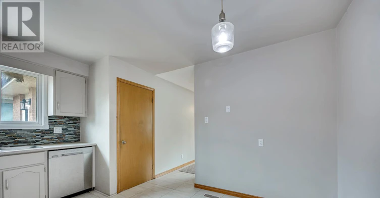 115 Scenic Wood Crescent, Kitchener, ON, N2A 3N2 - 13