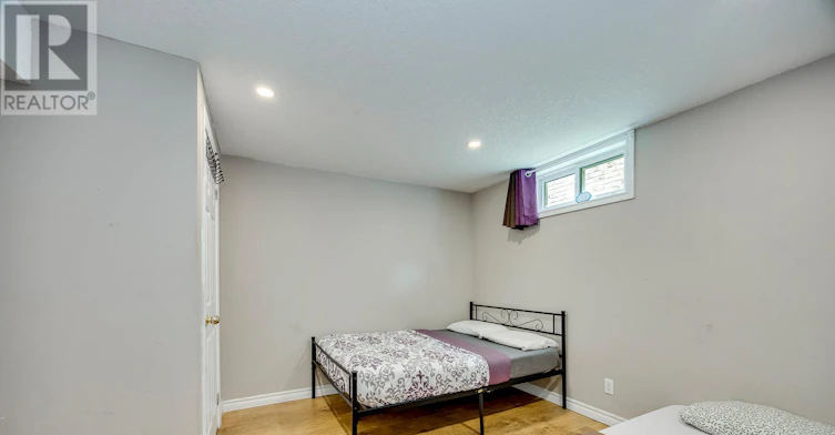 115 Scenic Wood Crescent, Kitchener, ON, N2A 3N2 - 35