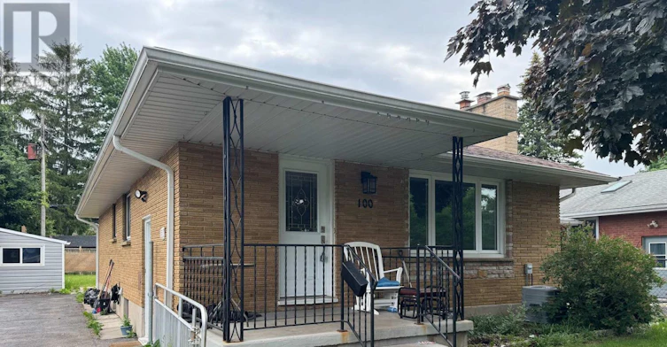 100 Susan Avenue, London, ON, N5V 2G4 - 2
