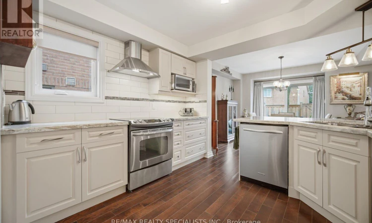 73-5480 Glen Erin Drive