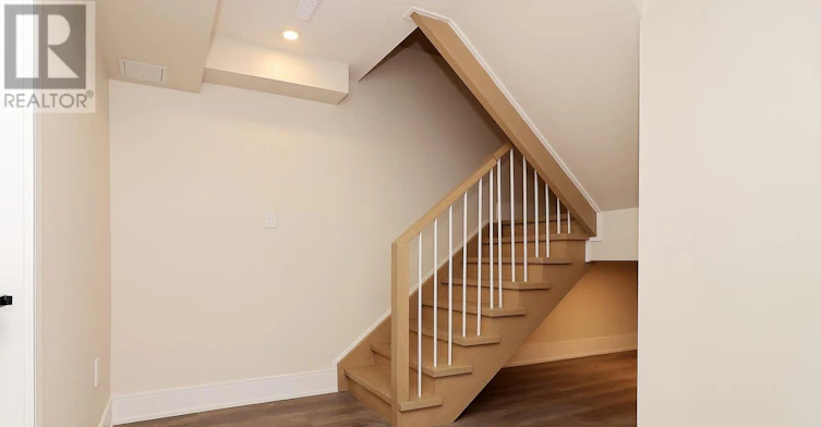 MAIN-1046 Roosevelt Road, Mississauga, ON, L5G 3Y8 - 24