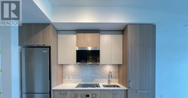 1902-10 Oak Street, Toronto, ON, M5A 0Z1 - 2