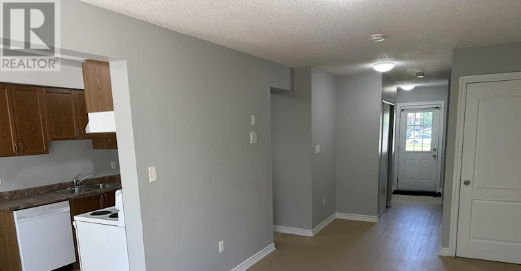 71 Sydenham Wells, Barrie, ON, L4M 6R5 - 3
