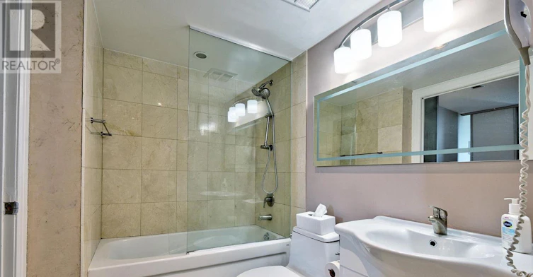UPH3-1 Avondale Avenue, Toronto, ON, M2N 7J1 - 10