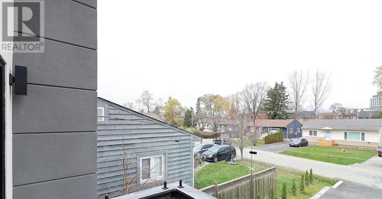 MAIN-1048 Roosevelt Road, Mississauga, ON, L5G 3Y8 - 6