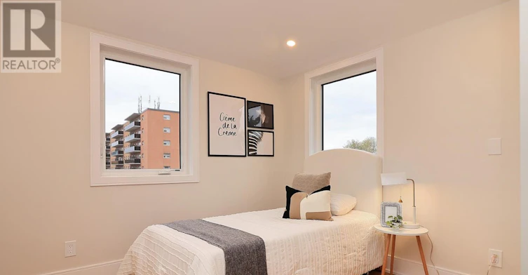 MAIN-1048 Roosevelt Road, Mississauga, ON, L5G 3Y8 - 31